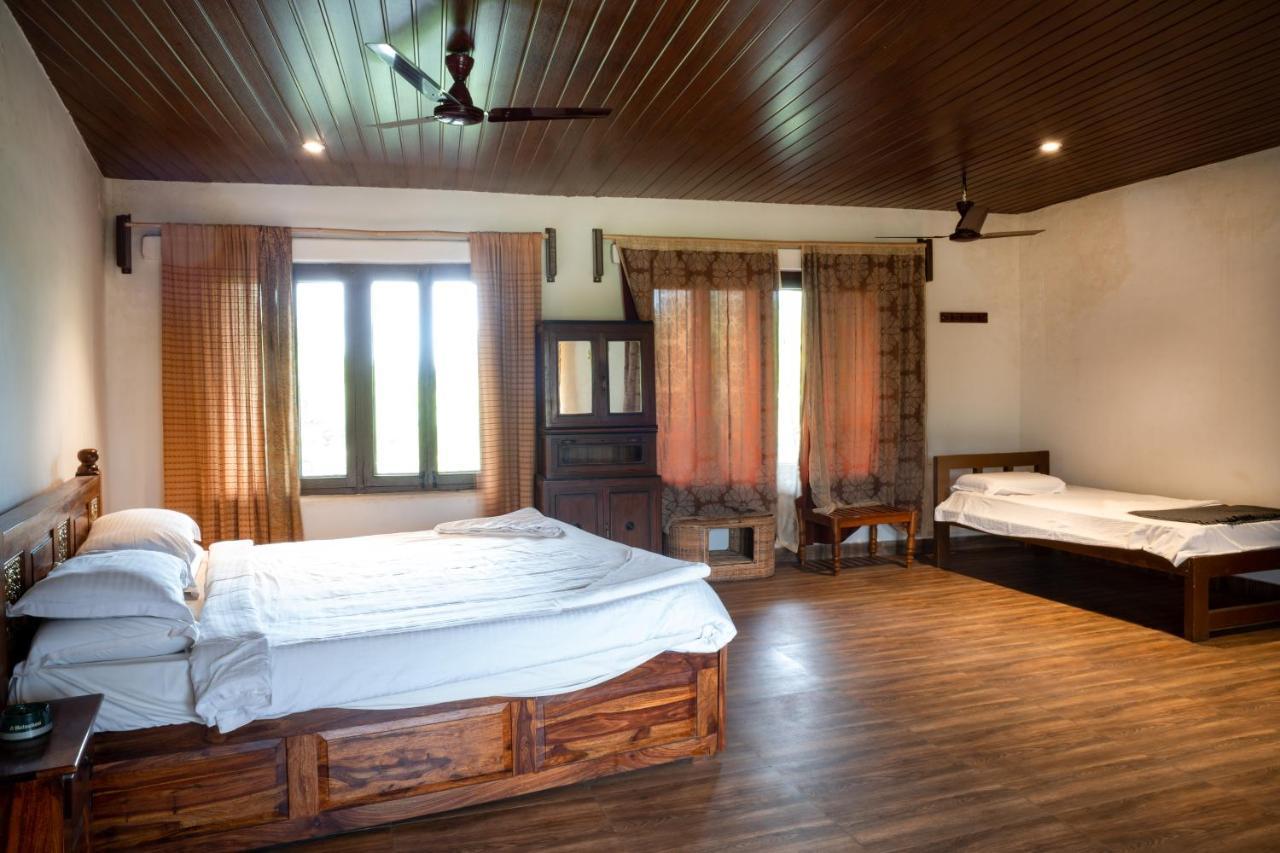 Hampi'S Whiskers Resort Zewnętrze zdjęcie